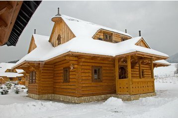 Slovacia Chata Liptovská Štiavnica, Exteriorul